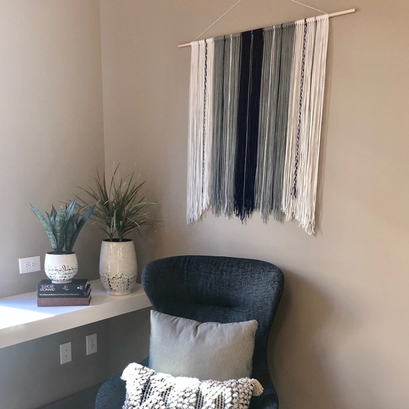 LARGE Bohemian Yarn Wall Hanging 40”x36” - Picture 5 of 7